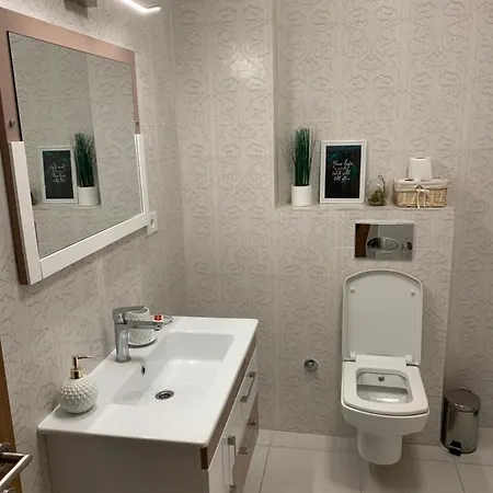 Lighthouse Boutique Apartment